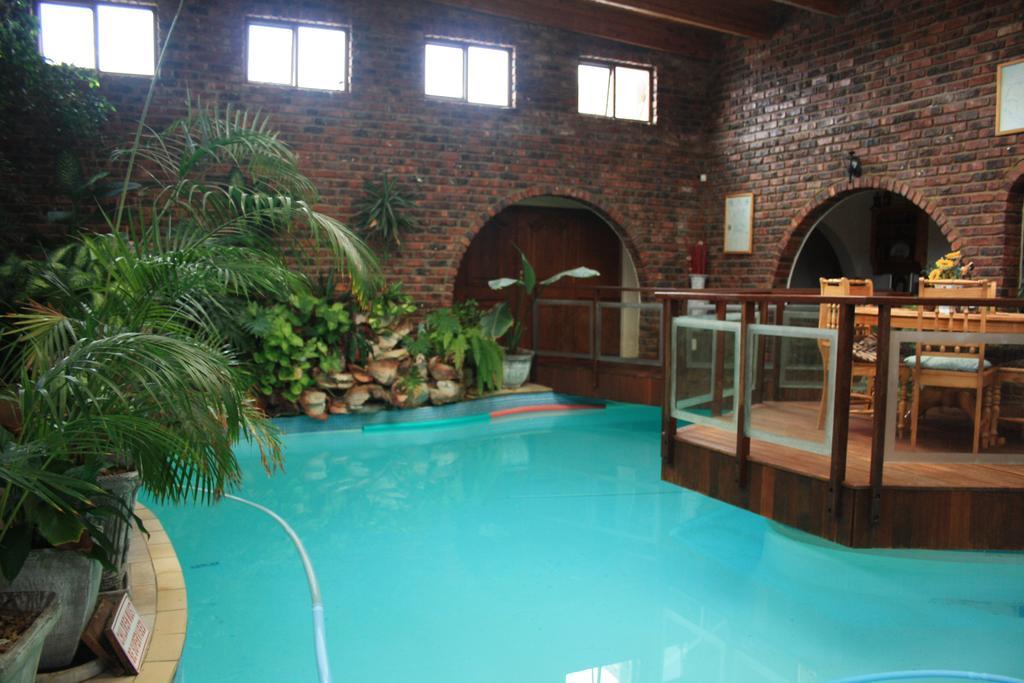 Dolphin View Guesthouse Jeffreys Bay Exterior photo